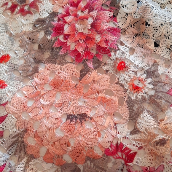 BRITTANY BLACK CAPE SLEEVE WOMEN'S TOP SIZE LARGE - Picture 7 of 11